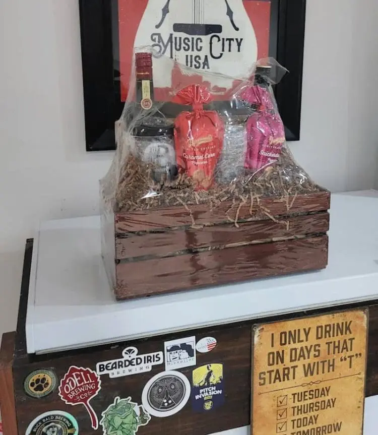 BroBasket gift basket for men